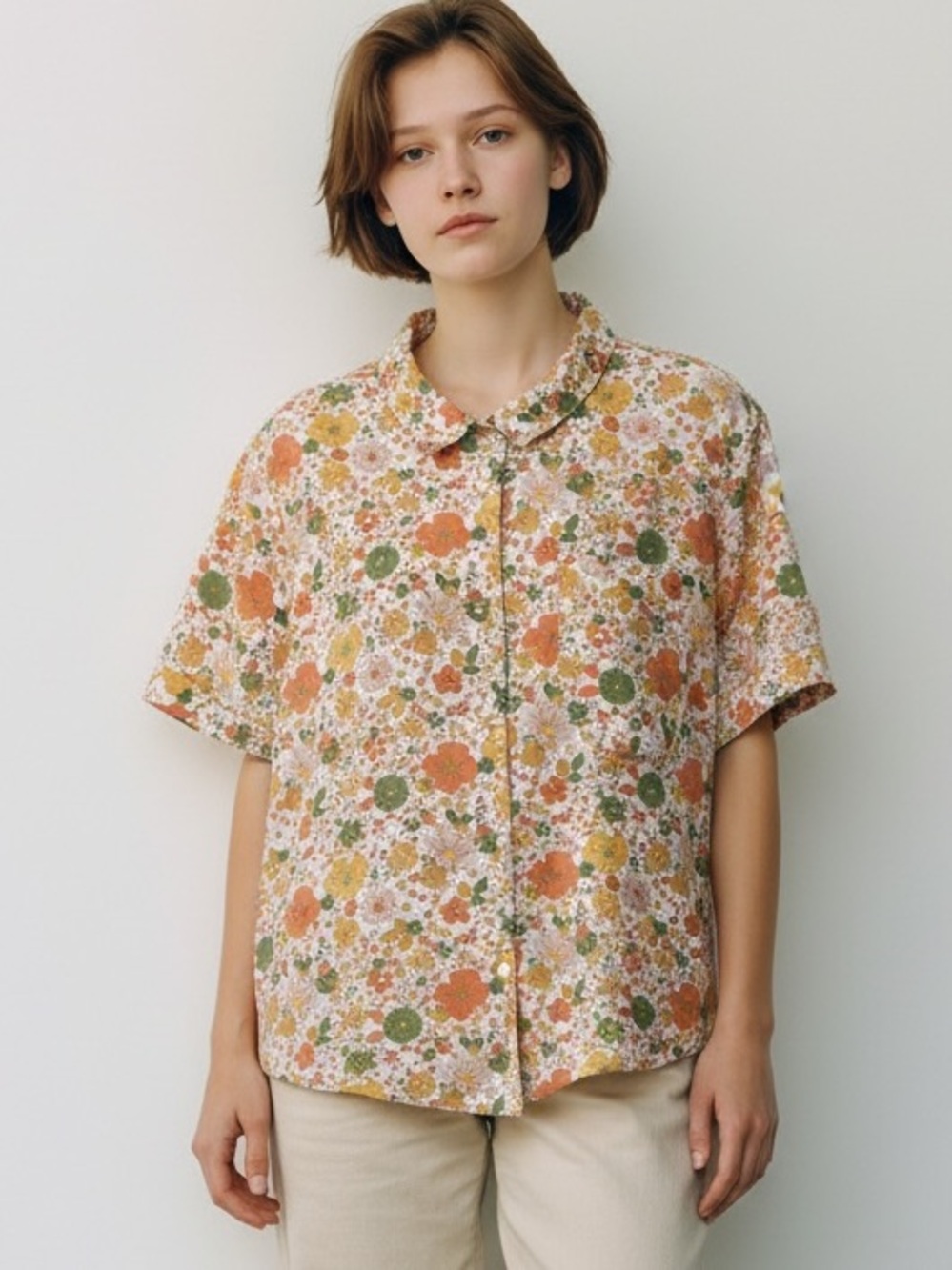 COZY EARTH Retro Floral Cotton Button Down Pajama Top in Peach and Green